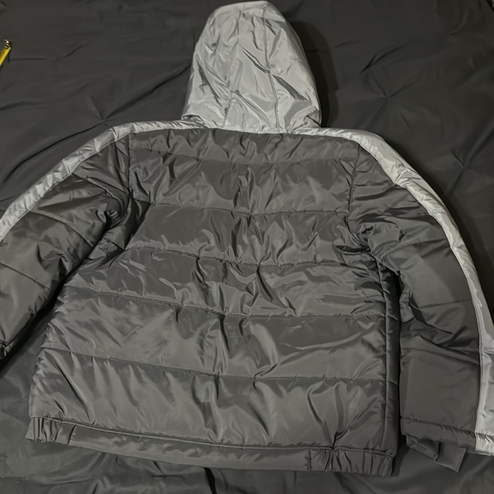 Kids Jordan Puffer Jacket - Picture 2 of 14